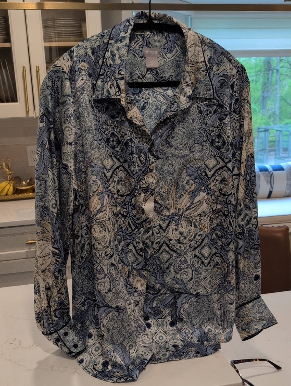 Chico's Size 2 (Large 12/14) Blue Print Button Down Blouse.  EUC